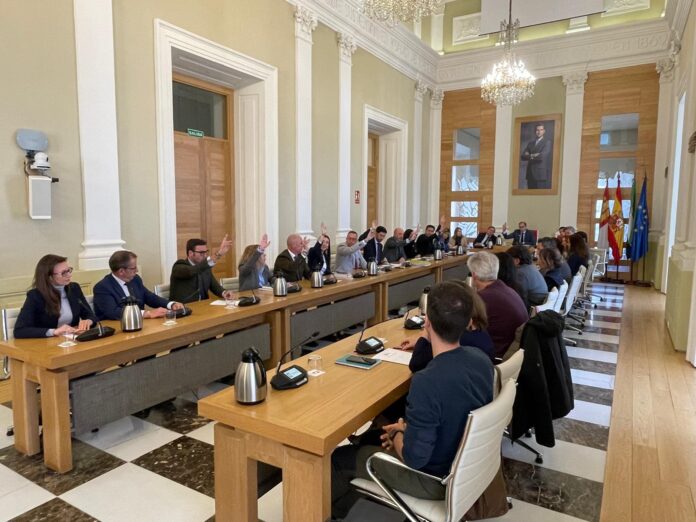El pleno de Cáceres aprueba el mayor presupuesto de su historia para ...